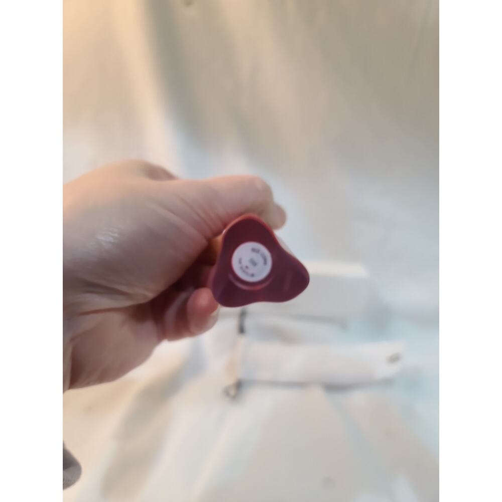 Byredo Liquid Lipstick Matte Effect RED COMA 849P New In Box - Picture 2 of 5